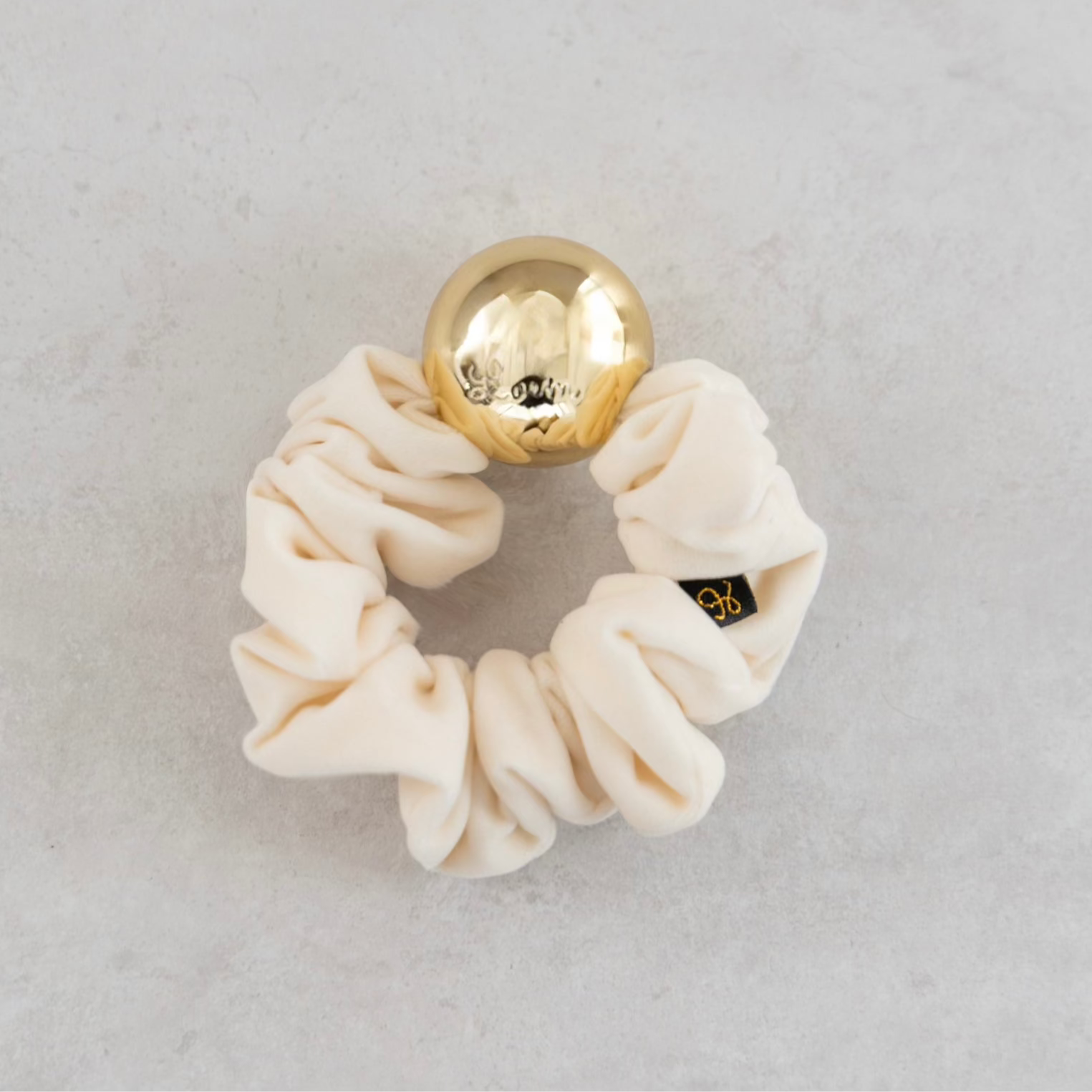 moon -white- – LOEM TOKYO moon -white- – LOEM TOKYO