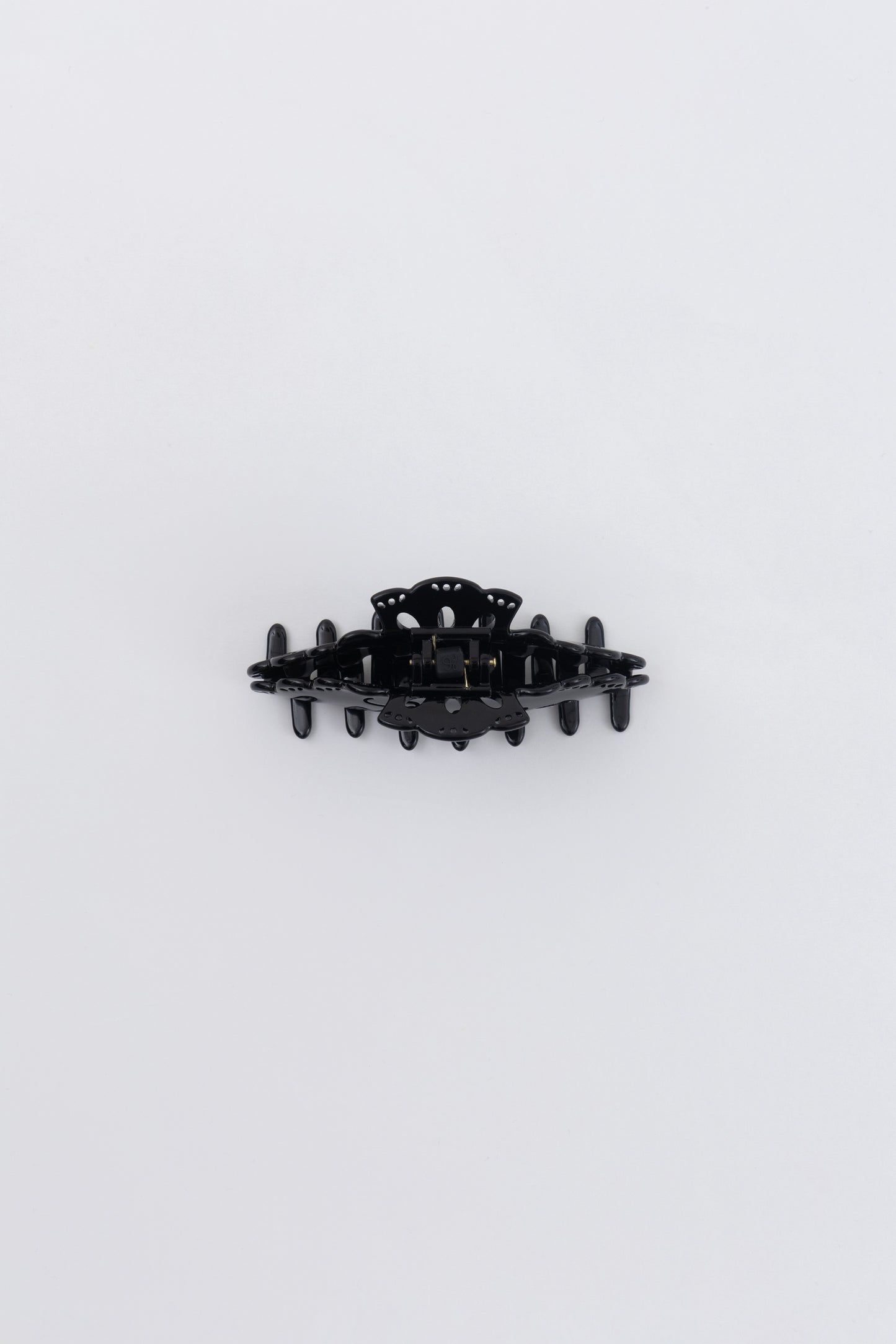 doily -black-