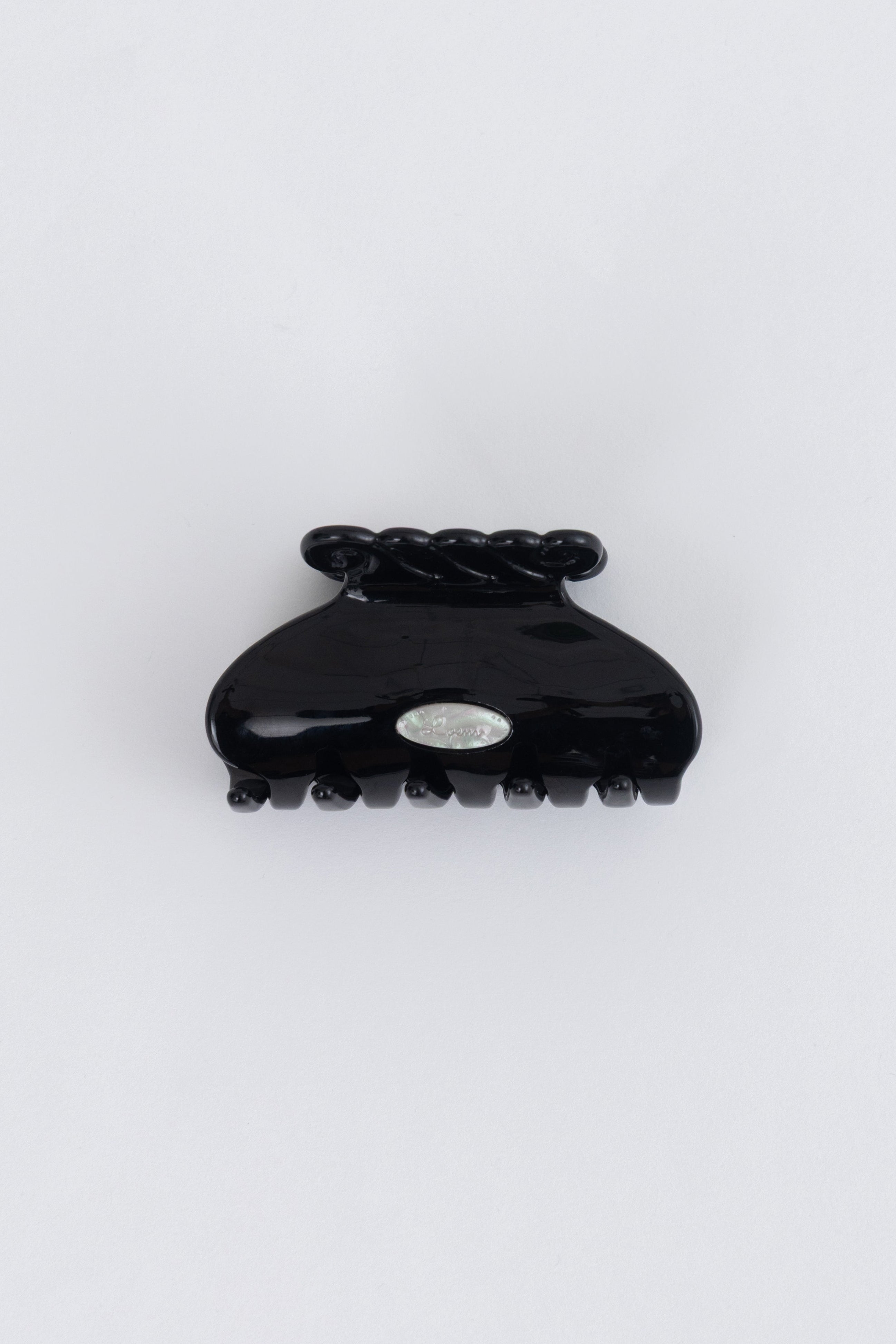 shell -black- – LOEM TOKYO